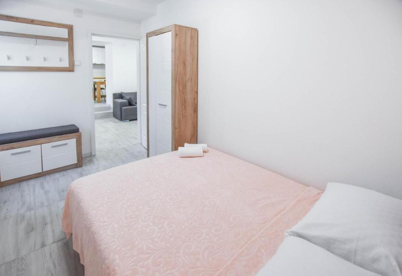 Suite Apartment Toni Poljana (Ugljan) Exterior foto